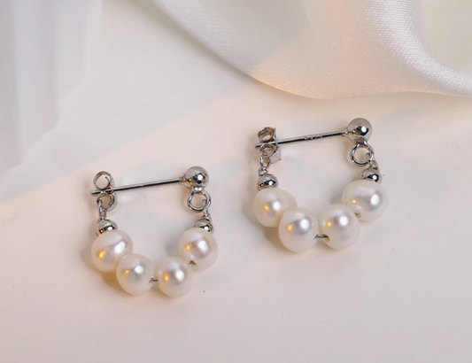 BAROQUE FRESHWATER PEARL EARRINGS