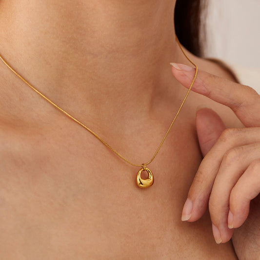 GEOMETRIC NECKLACE