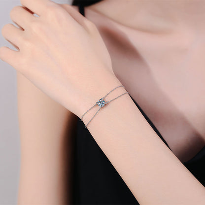 FOUR-CLAW MOISSANITE BRACELET
