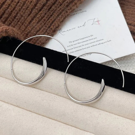 EXAGGERATED CHARMING ROUND STUD EARRINGS