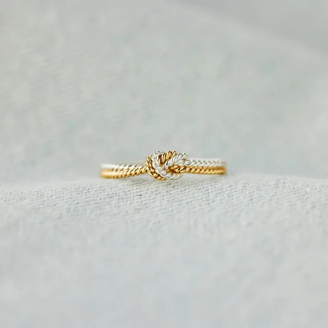 GOLD AND SILVER KNOT RING