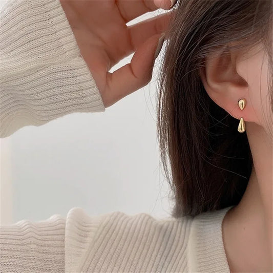 WATER DROP PENDANT EARRINGS